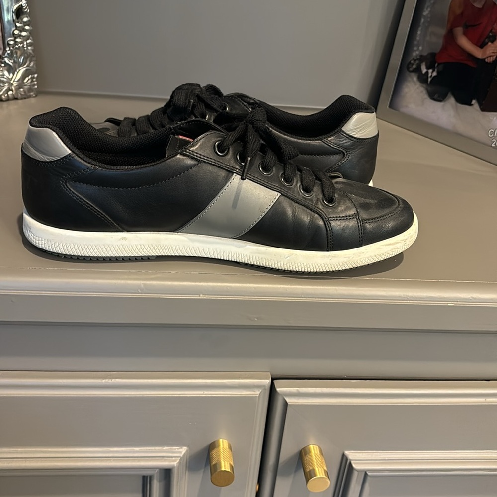 Prada shoes /sports black and grey size 8 1/2 lightly used - Picture 2 of 7
